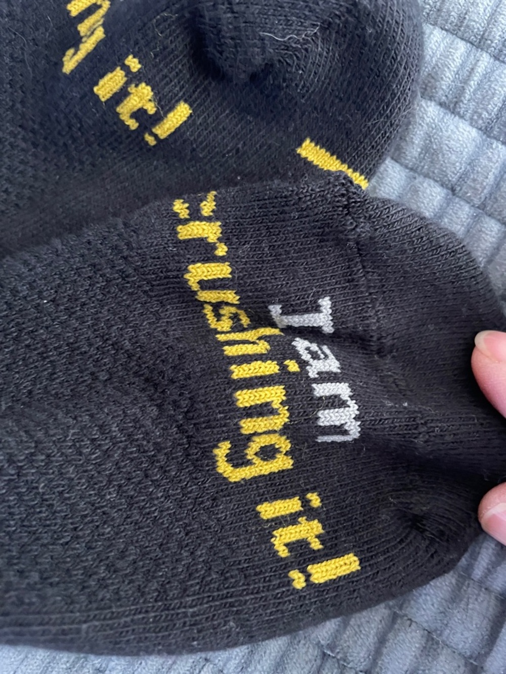 'Crushing It' Black Womens/Men's Crew Socks L